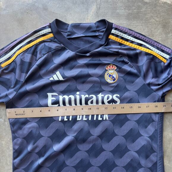 Adidas Real Madrid #5 Jude Bellingham 23/24 Boy's 15-16Y Away Soccer Jersey - Picture 8 of 14